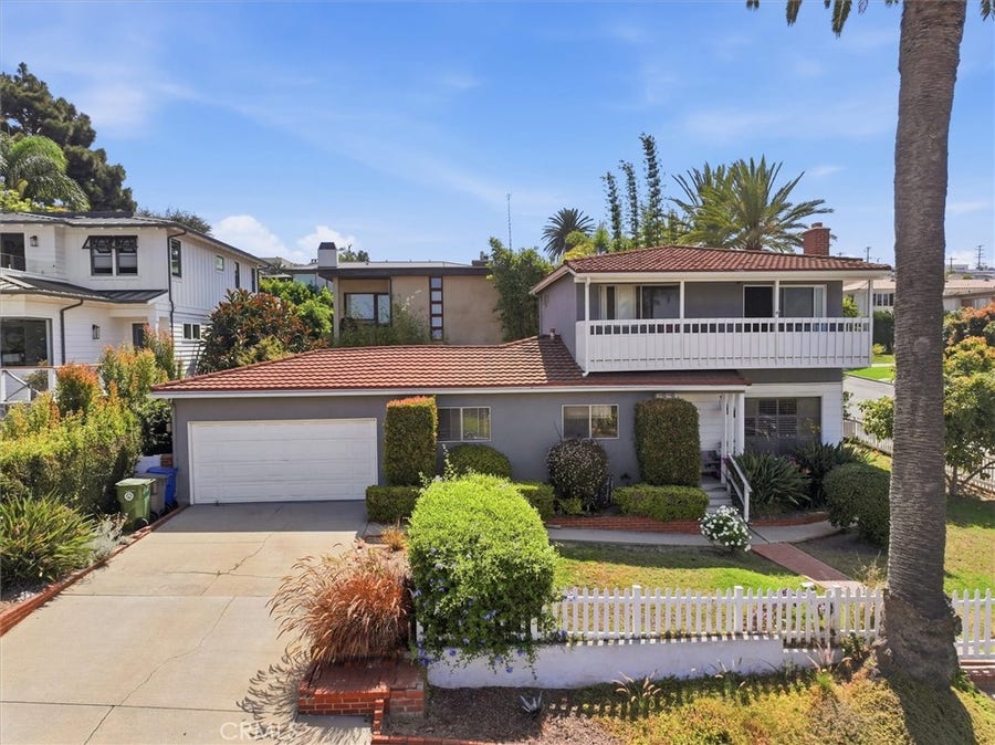Property photo for 214 S Poinsettia Avenue, Manhattan Beach, CA