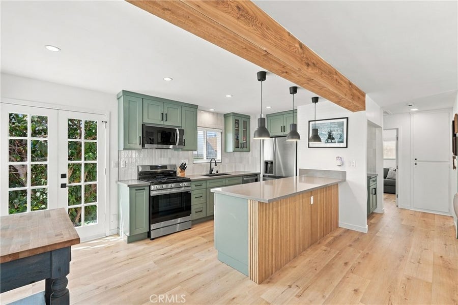 Property photo for 411 E Franklin, El Segundo, CA