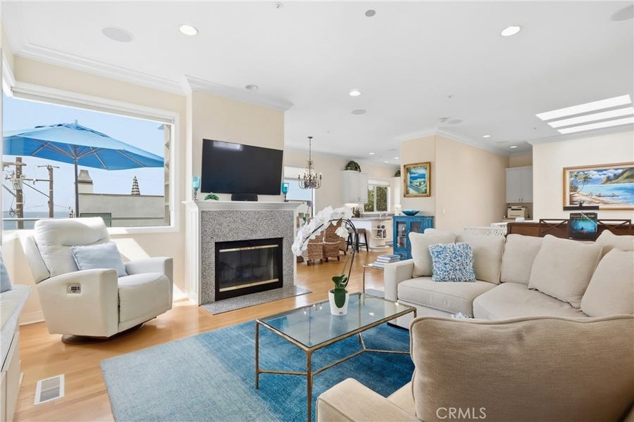 Property photo for 125 El Porto, Manhattan Beach, CA