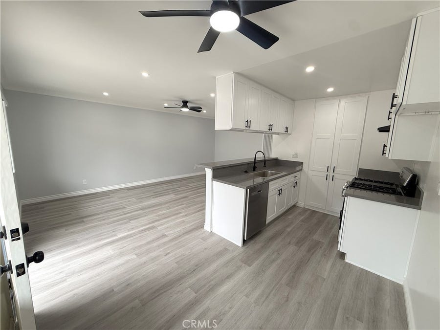 Property photo for 16111 Prairie Avenue, #101, Lawndale, CA