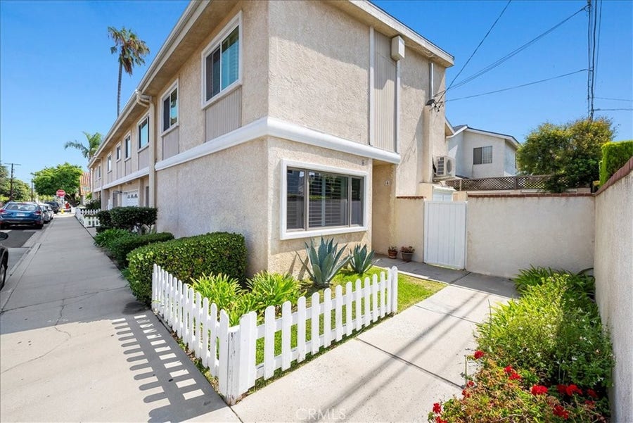 Property photo for 2400 Voorhees, #4, Redondo Beach, CA