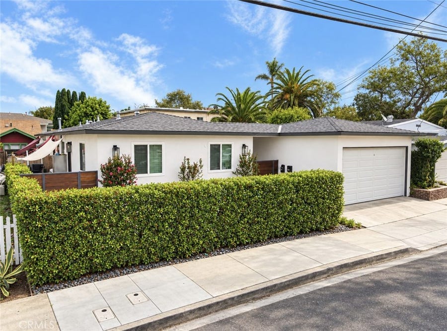 Property photo for 4409 E 10th Street, Long Beach, CA