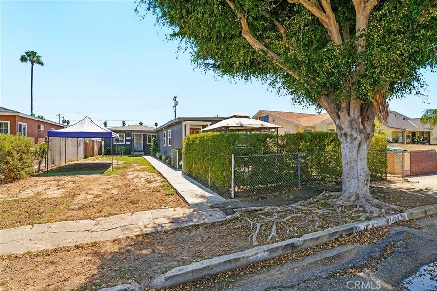 Property photo for 1424 252nd Street, Harbor City, CA