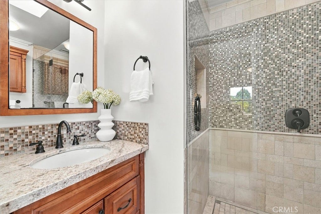 4021 Via Valmonte, Palos Verdes Estates, CA 90274 4021 Via Valmonte, Palos Verdes Estates, CA 90274