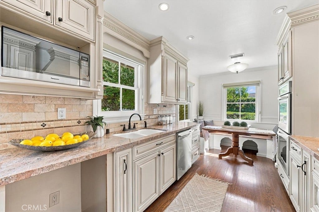 4021 Via Valmonte, Palos Verdes Estates, CA 90274 4021 Via Valmonte, Palos Verdes Estates, CA 90274