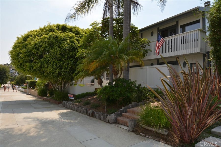 Property photo for 408 6th, Manhattan Beach, CA