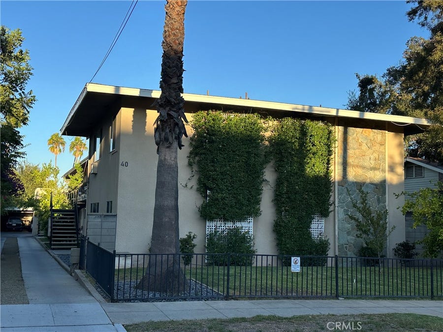 Property photo for 40 Harkness Ave, #4, Pasadena, CA