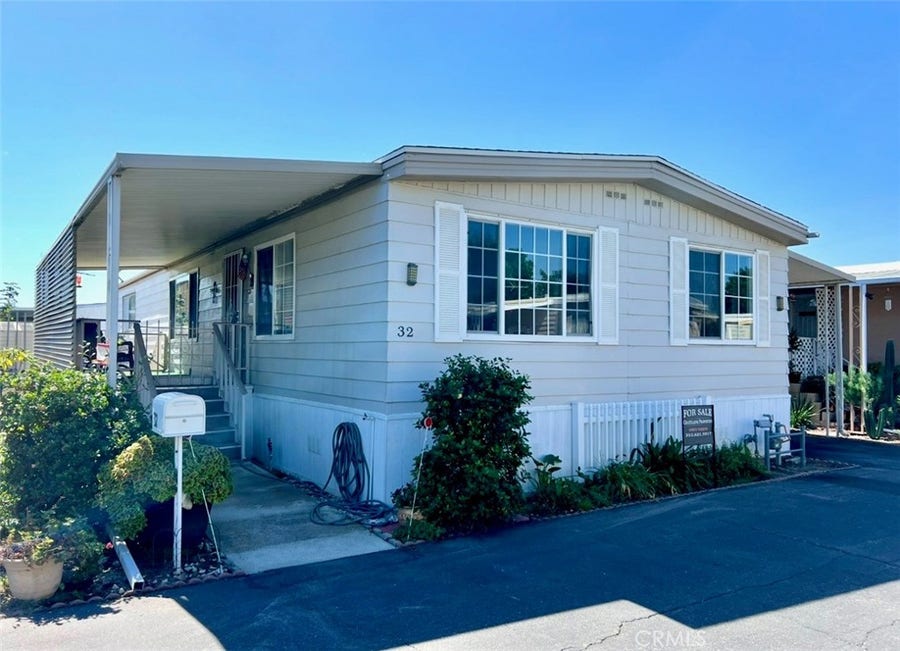 Property photo for 21711 Vera Street, #32, Carson, CA