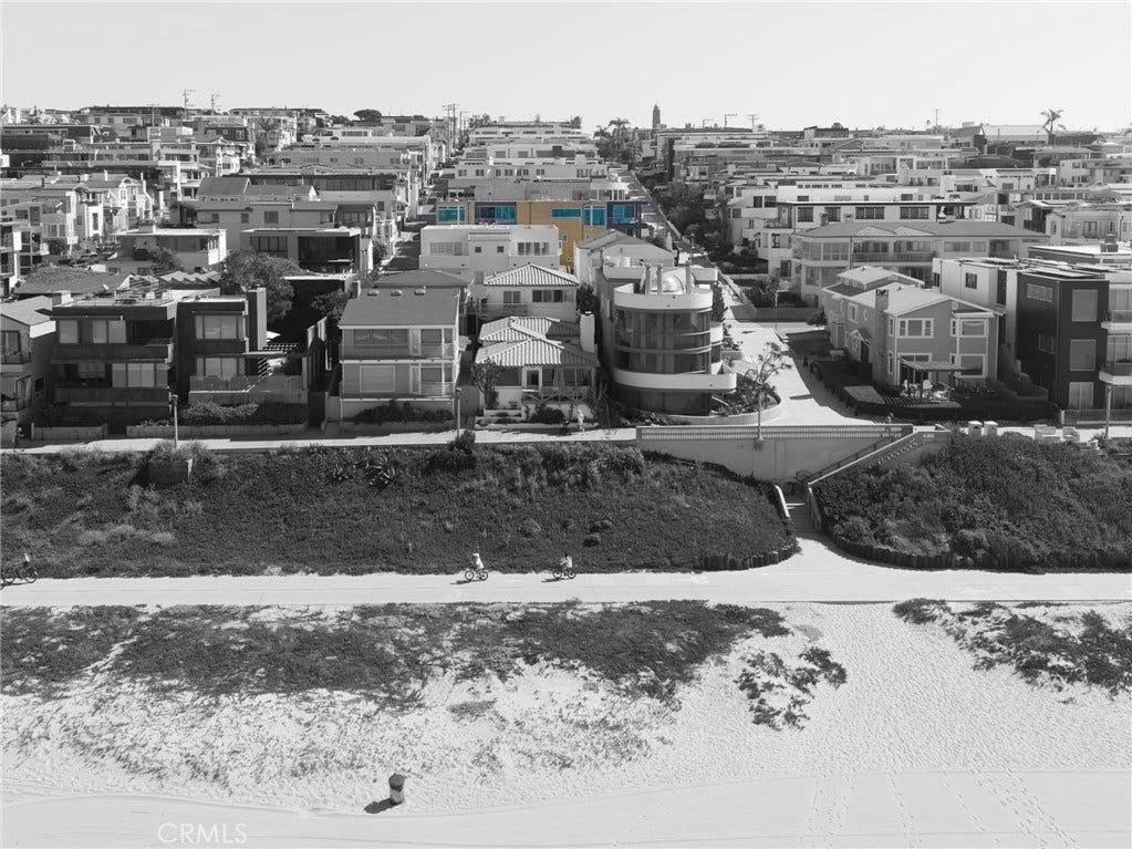 121 16th Street, Manhattan Beach, CA 90266