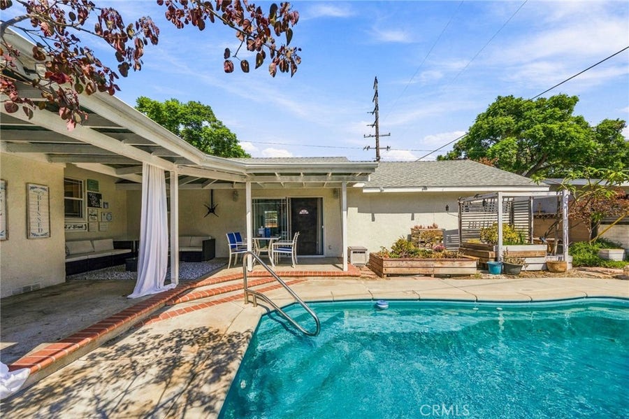 Property photo for 2956 Ladoga Avenue, Long Beach, CA