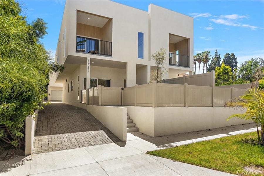 Property photo for 642 E Fairview Boulevard, #C, Inglewood, CA