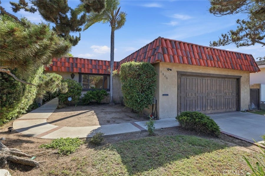 Property photo for 1546 19th St, Manhattan Beach, CA