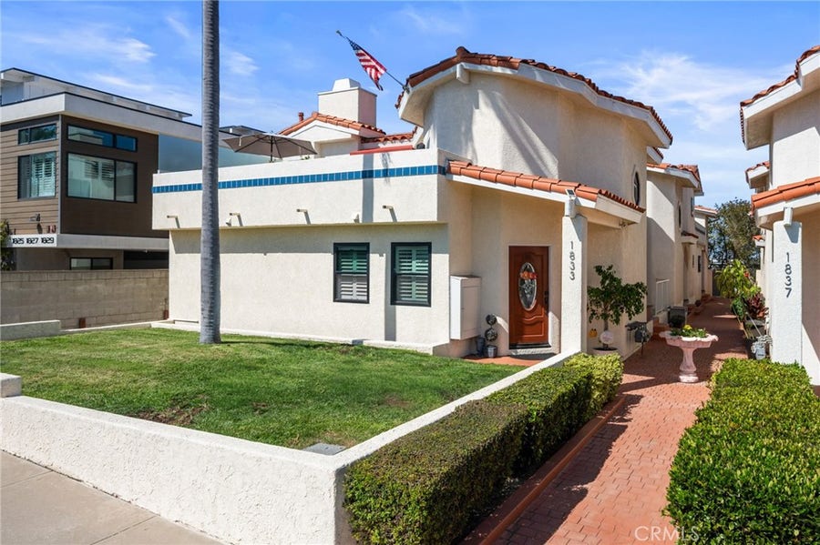 Property photo for 1833 11th Street, #B, Manhattan Beach, CA