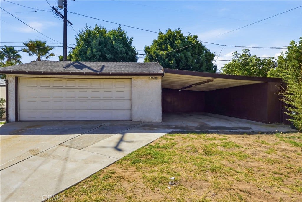 2308 Graham, Redondo Beach, CA 90278 Garage with extra covered patio