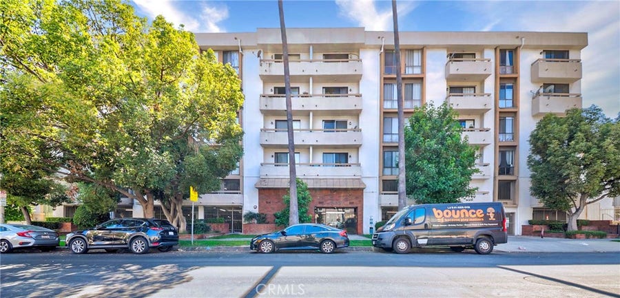 Property photo for 533 S St Andrews Place, #408, Los Angeles, CA