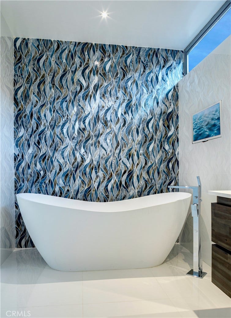 Primary Bathtub