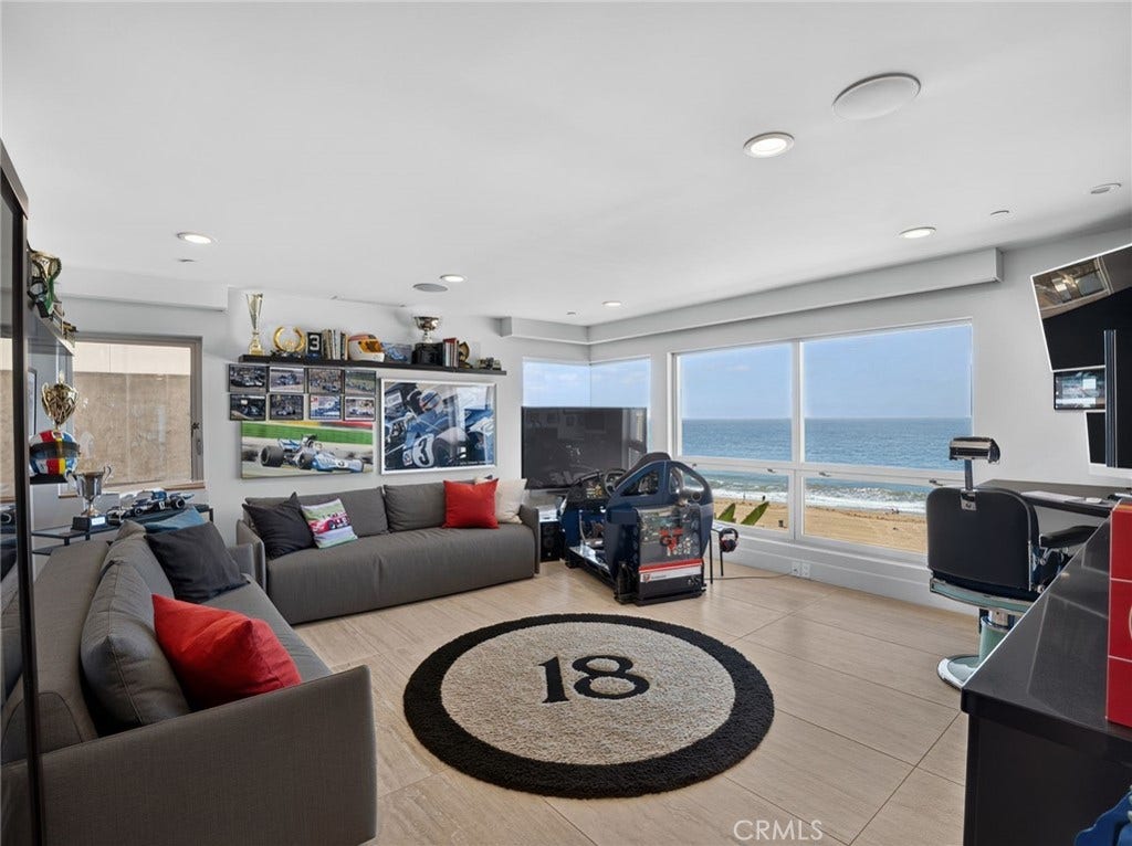 737 Esplanade, Redondo Beach, CA 90277 737 Esplanade, Redondo Beach, CA 90277