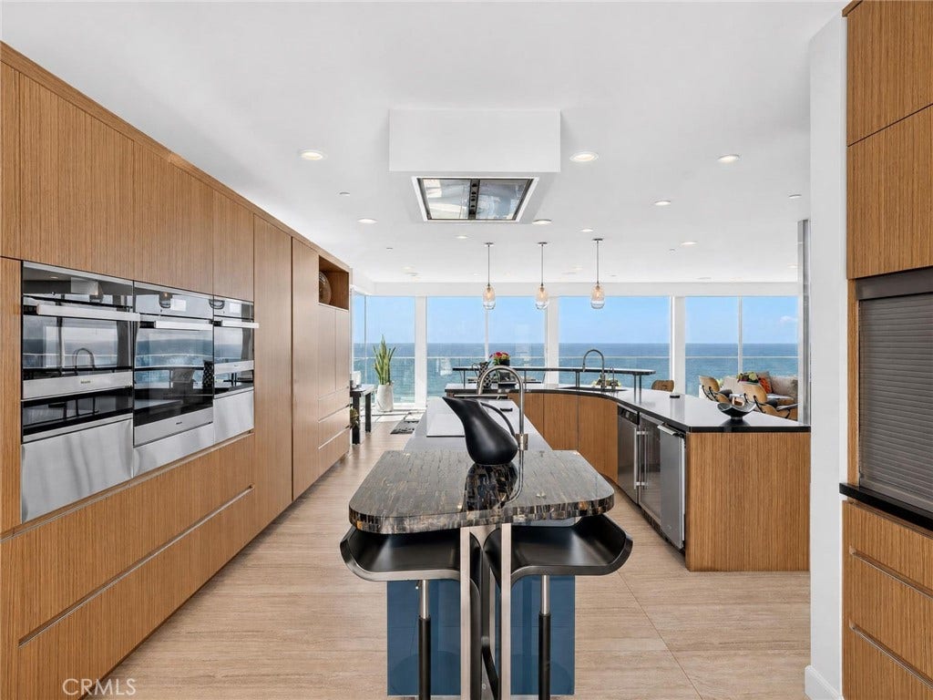 737 Esplanade, Redondo Beach, CA 90277 737 Esplanade, Redondo Beach, CA 90277