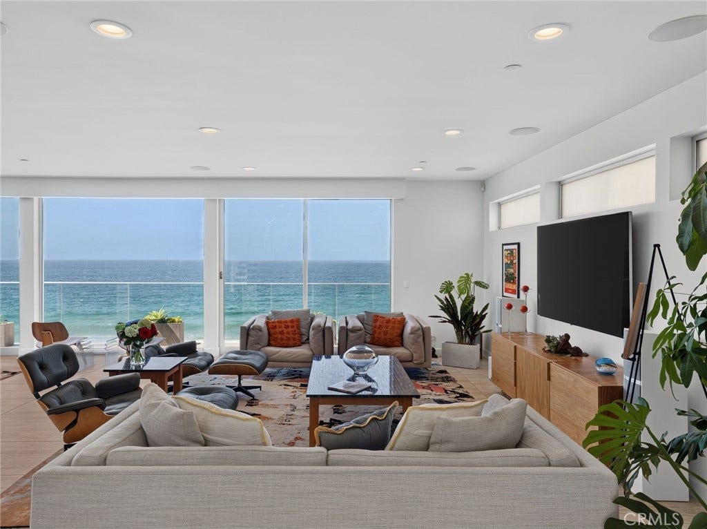 737 Esplanade, Redondo Beach, CA 90277 737 Esplanade, Redondo Beach, CA 90277