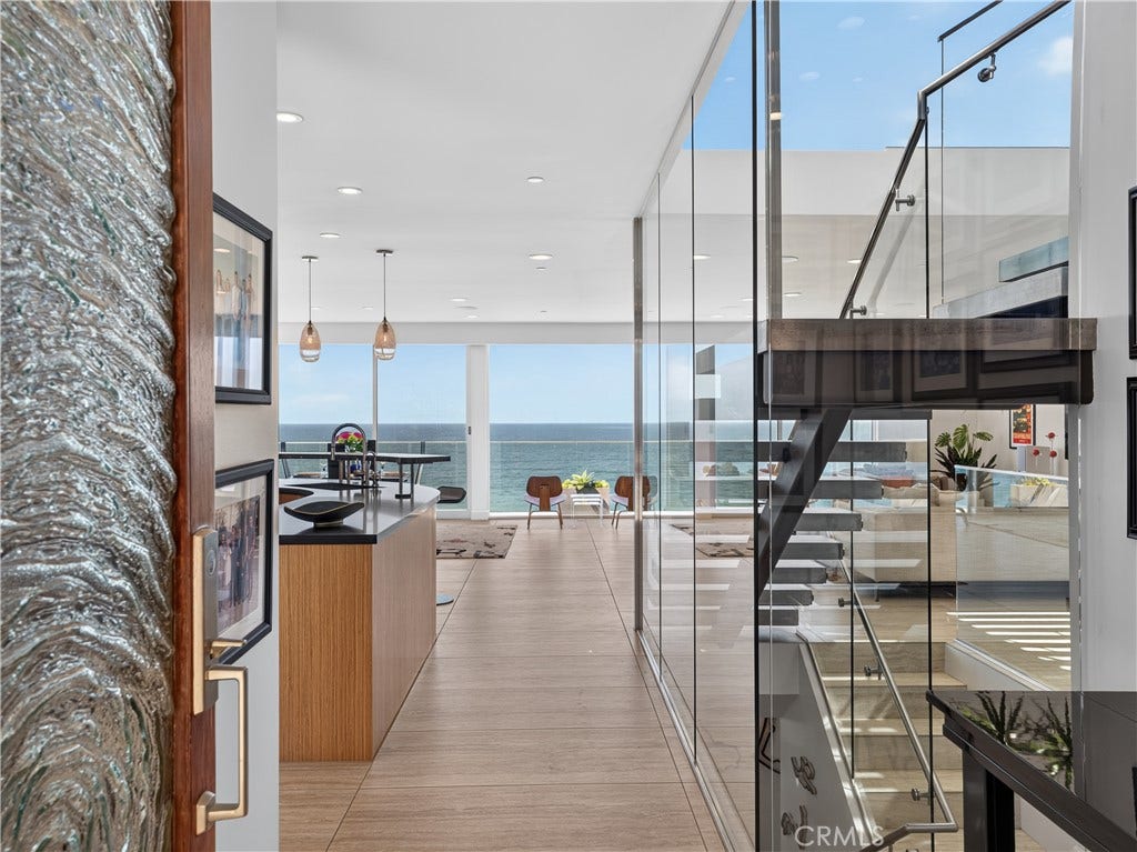 737 Esplanade, Redondo Beach, CA 90277 737 Esplanade, Redondo Beach, CA 90277