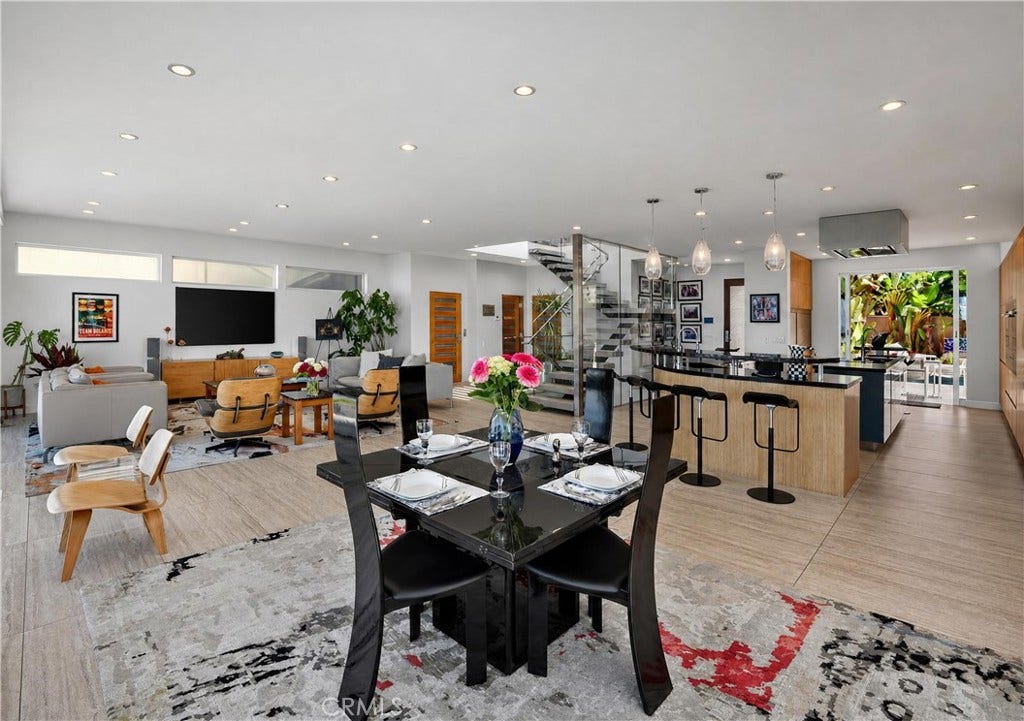 737 Esplanade, Redondo Beach, CA 90277 737 Esplanade, Redondo Beach, CA 90277