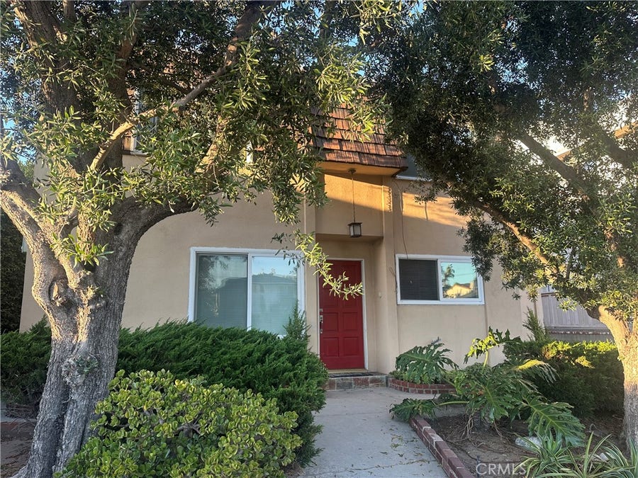 Property photo for 1311 Manhattan Beach Boulevard, #1, Manhattan Beach, CA