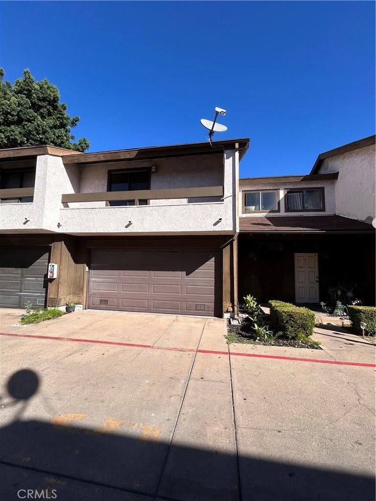 6100 Arbutus Avenue, #2, Huntington Park, CA 90255