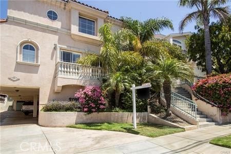Property photo for 1521 Artesia, Manhattan Beach, CA