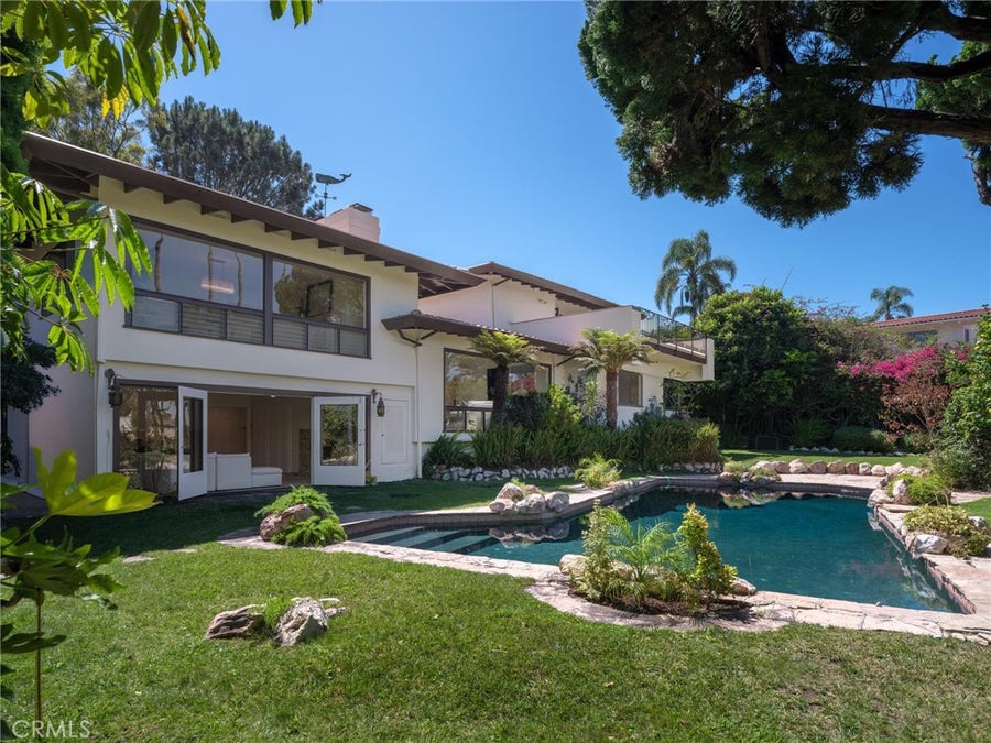 Property photo for 988 Via Rincon, Palos Verdes Estates, CA
