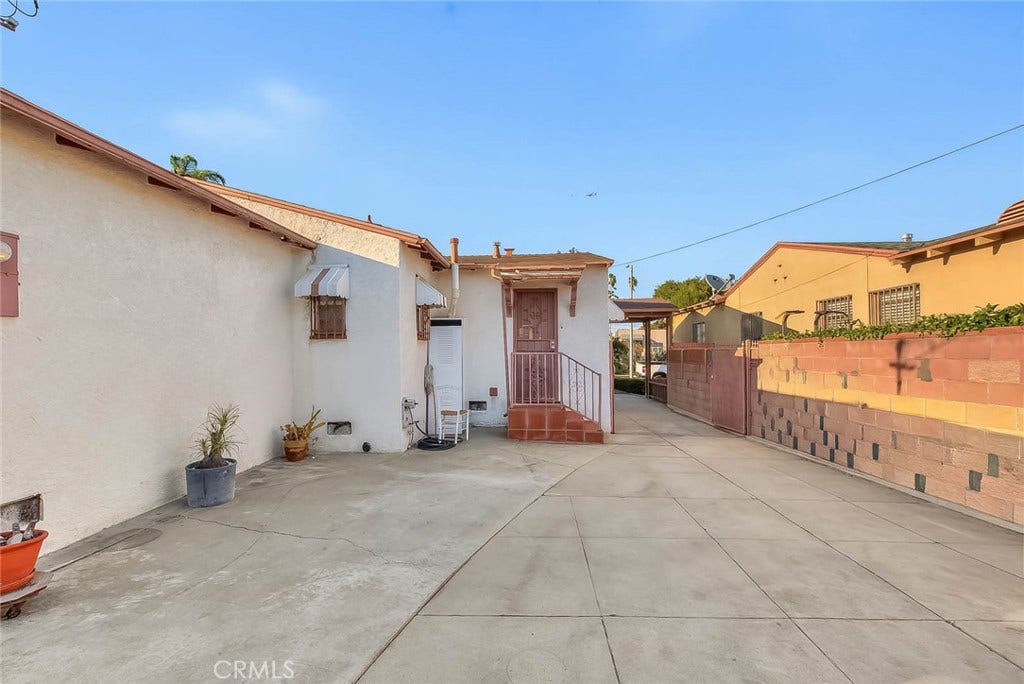 1438 W 94th Street, Los Angeles, CA 90047 1438 W 94th Street, Los Angeles, CA 90047