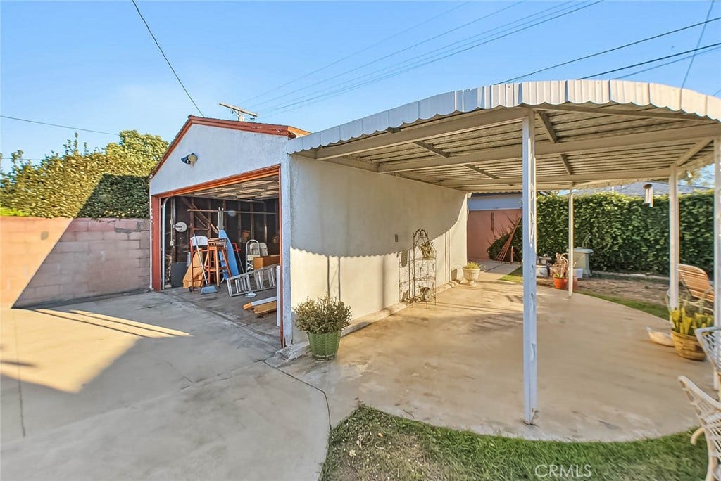 1438 W 94th Street, Los Angeles, CA 90047 1438 W 94th Street, Los Angeles, CA 90047