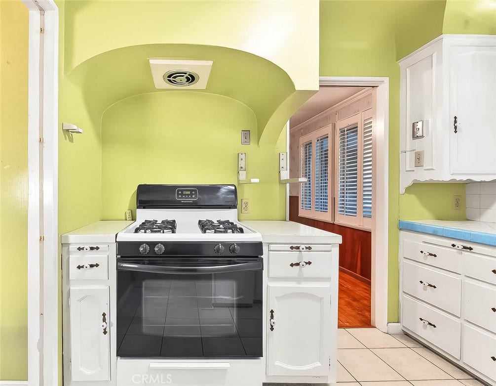 1438 W 94th Street, Los Angeles, CA 90047 1438 W 94th Street, Los Angeles, CA 90047