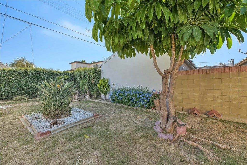1438 W 94th Street, Los Angeles, CA 90047 1438 W 94th Street, Los Angeles, CA 90047