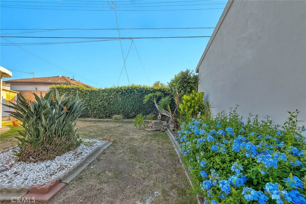 1438 W 94th Street, Los Angeles, CA 90047 1438 W 94th Street, Los Angeles, CA 90047