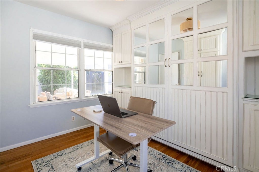 13235 Hindry, Hawthorne, CA 90250 Custom Murphy bed + Home Office