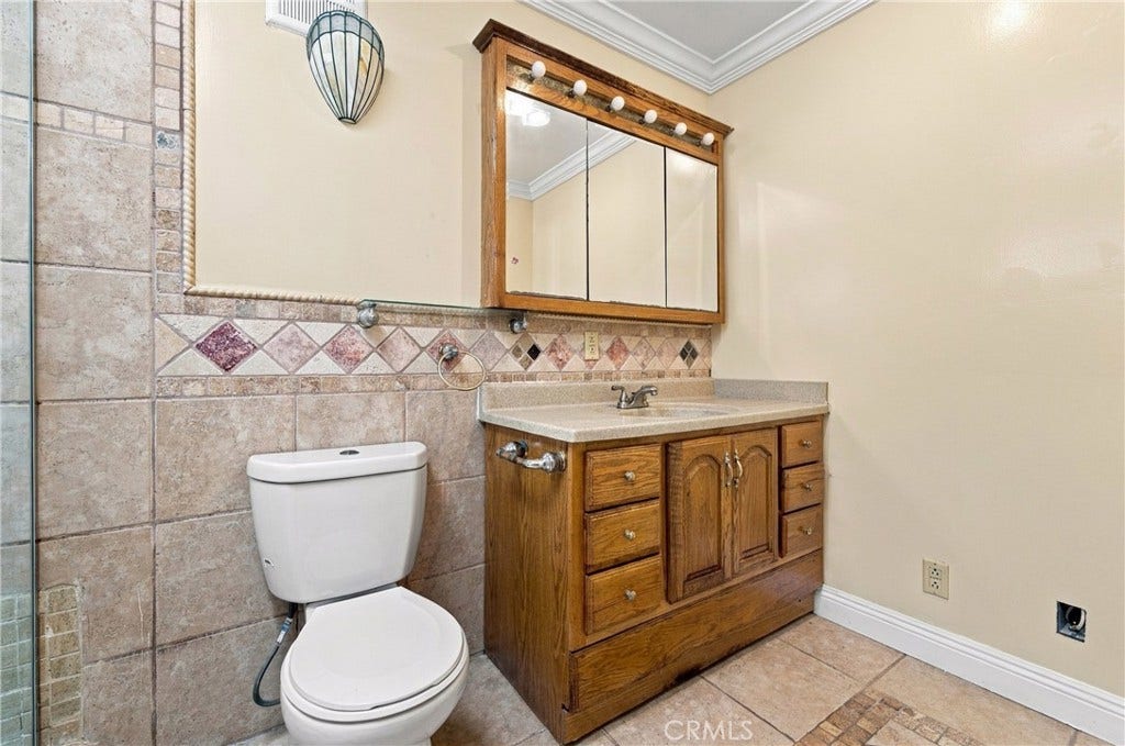 22613 Grace Avenue, Carson, CA 90745 22613 Grace Avenue, Carson, CA 90745