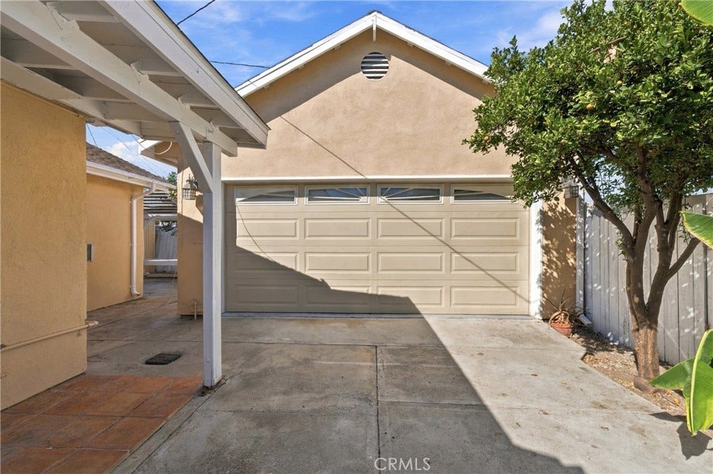 22613 Grace Avenue, Carson, CA 90745 22613 Grace Avenue, Carson, CA 90745