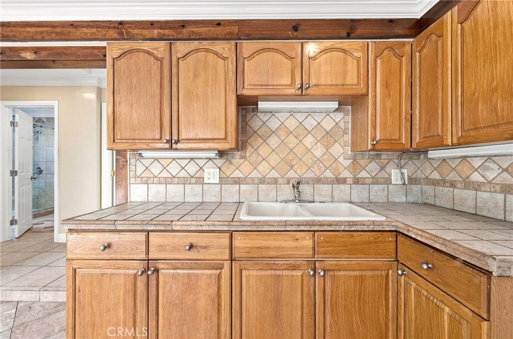 22613 Grace Avenue, Carson, CA 90745 22613 Grace Avenue, Carson, CA 90745