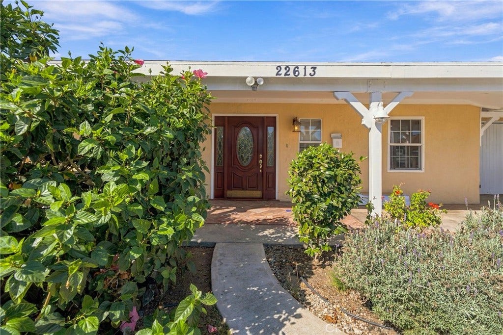 22613 Grace Avenue, Carson, CA 90745 22613 Grace Avenue, Carson, CA 90745