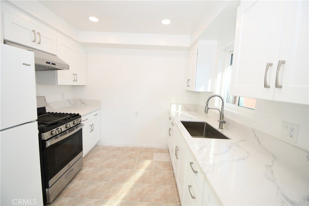 2706 Robinson Street, Redondo Beach, CA 90278