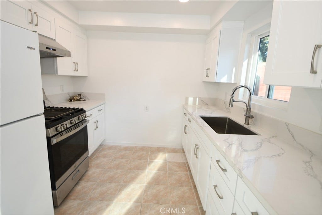 2706 Robinson Street, Redondo Beach, CA 90278