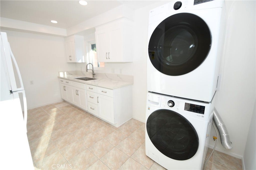 2706 Robinson Street, Redondo Beach, CA 90278