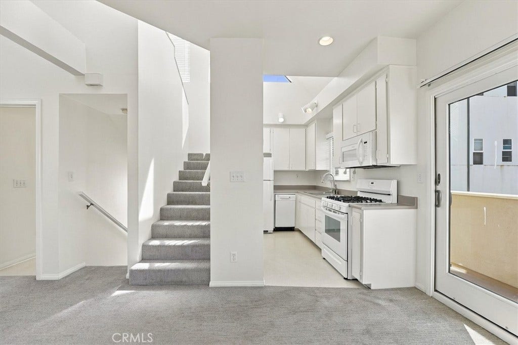 17 16th Street, Hermosa Beach, CA 90254 17 16th Street, Hermosa Beach, CA 90254