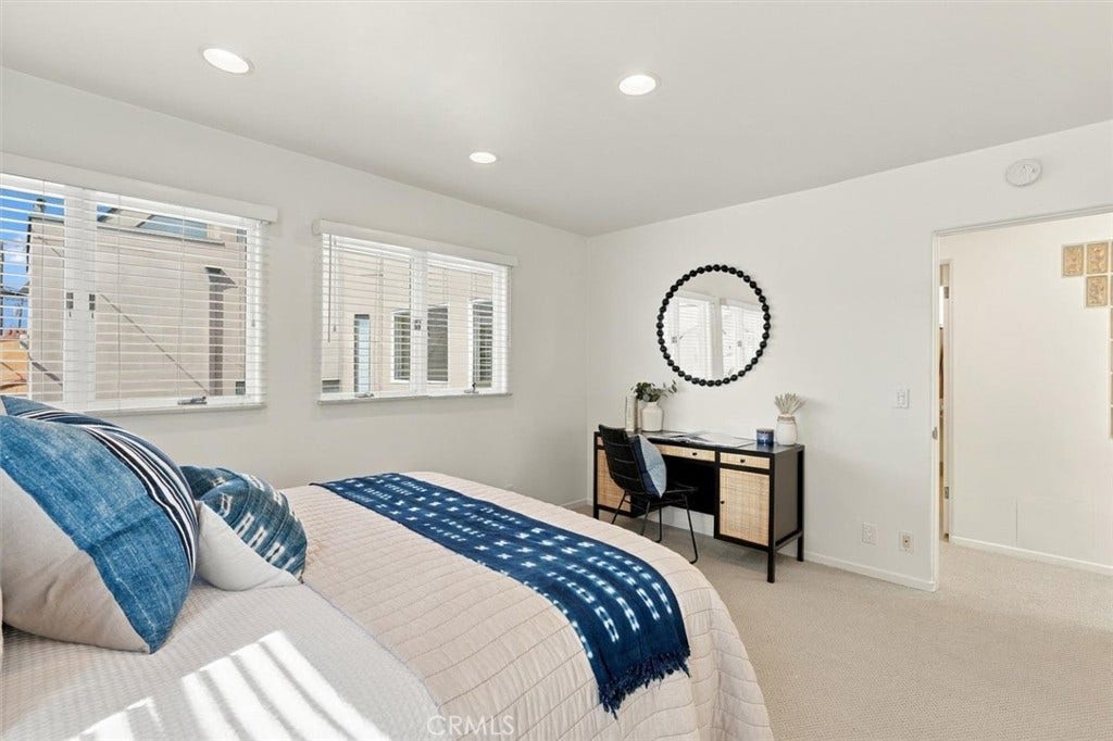 17 16th Street, Hermosa Beach, CA 90254 17 16th Street, Hermosa Beach, CA 90254