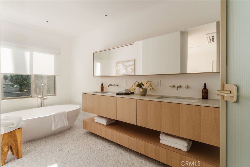 202 Calle Miramar, Redondo Beach, CA 90277 202 Calle Miramar, Redondo Beach, CA 90277
