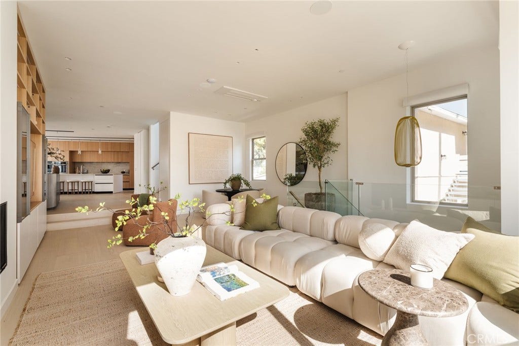202 Calle Miramar, Redondo Beach, CA 90277 202 Calle Miramar, Redondo Beach, CA 90277