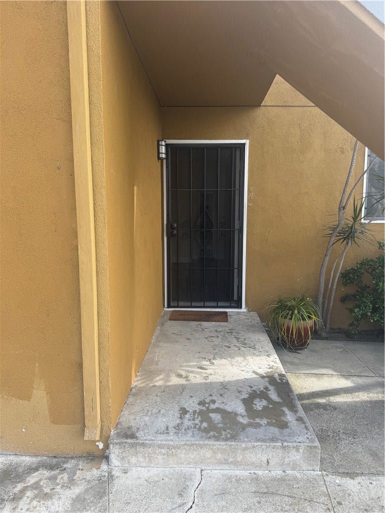 730 Indiana Court, #3, El Segundo, CA 90245