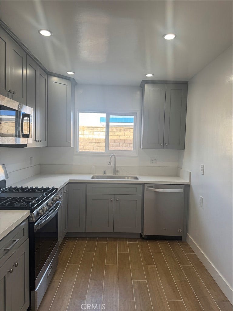 730 Indiana Court, #3, El Segundo, CA 90245