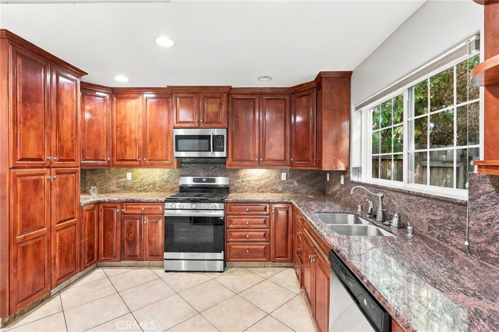 10235 Oklahoma, #2, Chatsworth, CA 91311