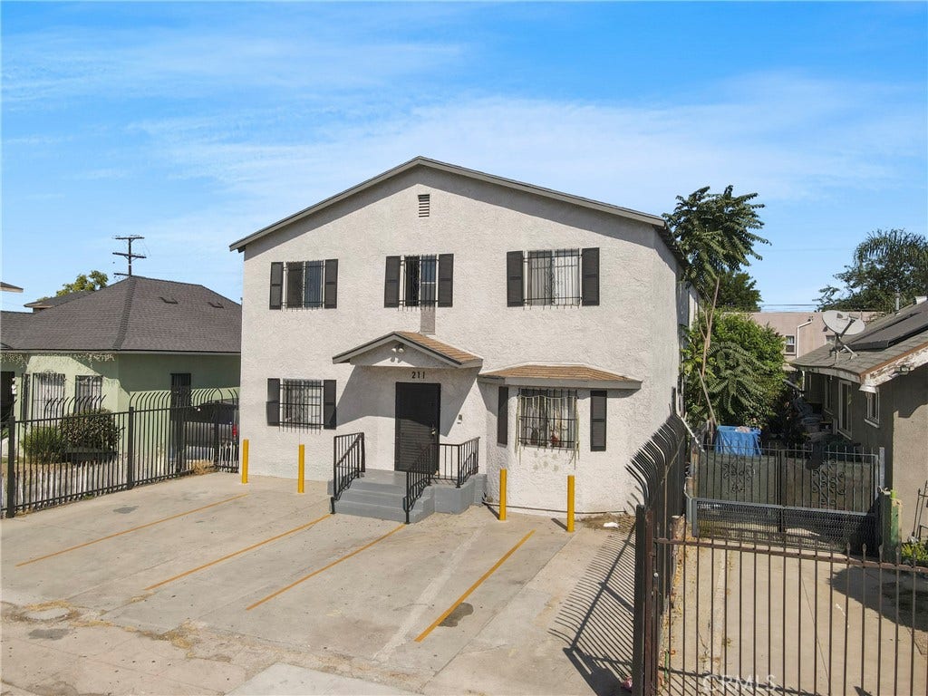 211 E 55th Street, Los Angeles, CA 90011
